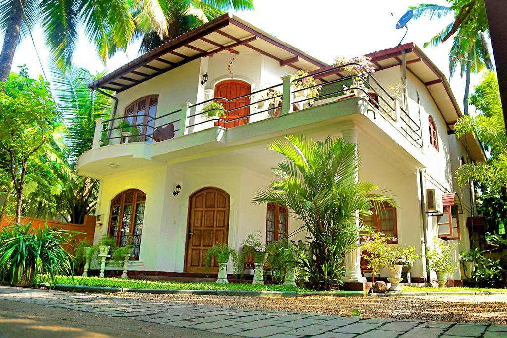 Holiday Nest Bed & Breakfast Wadduwa Extérieur photo
