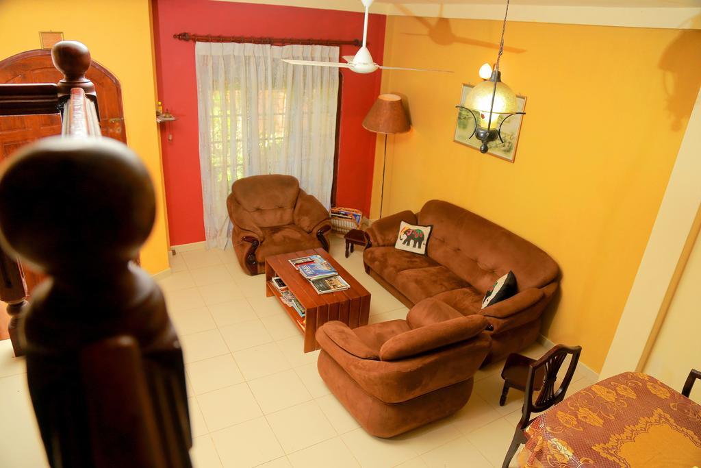 Holiday Nest Bed & Breakfast Wadduwa Extérieur photo