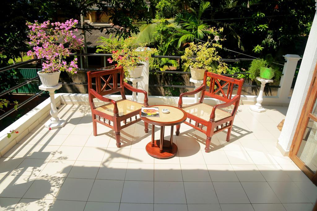 Holiday Nest Bed & Breakfast Wadduwa Extérieur photo