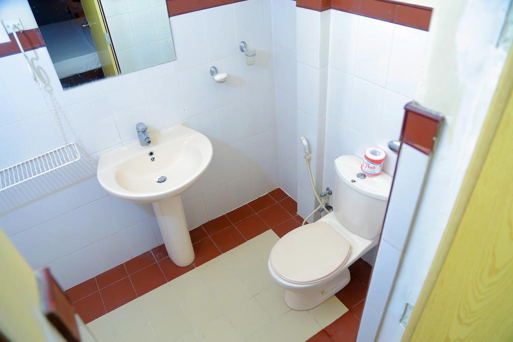 Holiday Nest Bed & Breakfast Wadduwa Chambre photo