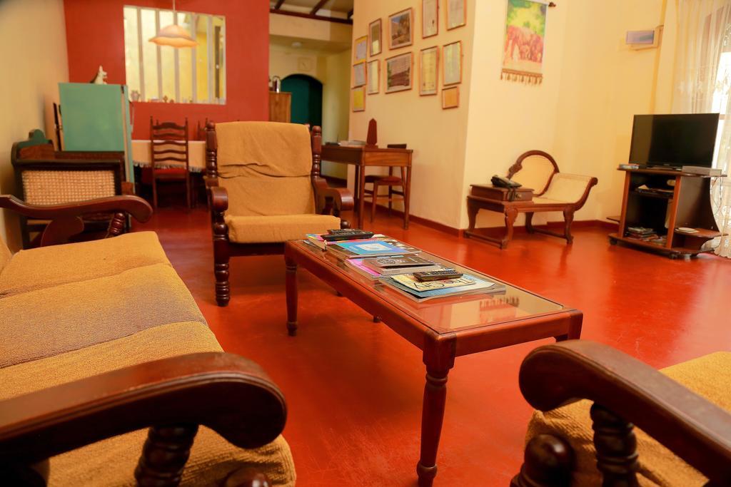 Holiday Nest Bed & Breakfast Wadduwa Extérieur photo