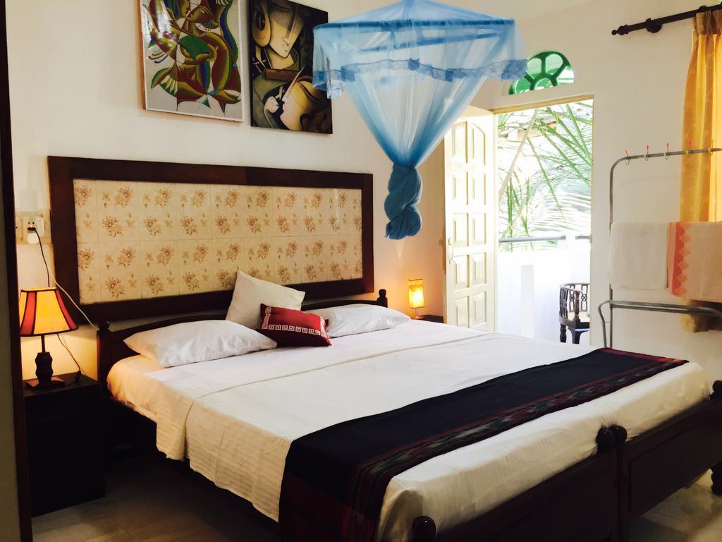 Holiday Nest Bed & Breakfast Wadduwa Extérieur photo